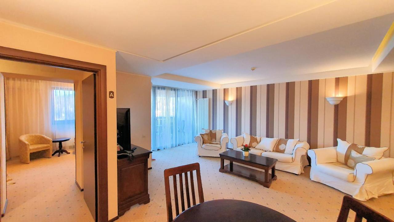 Apartament 2706 Alpin Resort, Etaj 7, โปยานาบราซอฟ ภายนอก รูปภาพ