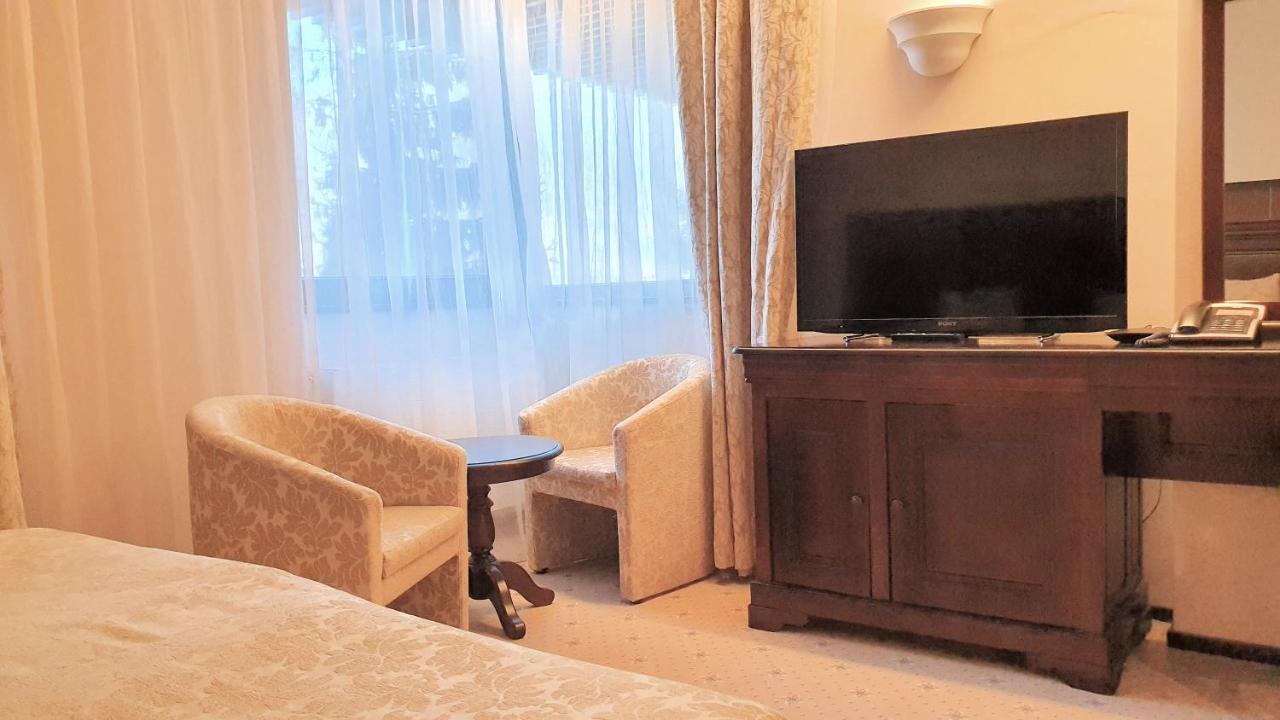 Apartament 2706 Alpin Resort, Etaj 7, โปยานาบราซอฟ ภายนอก รูปภาพ