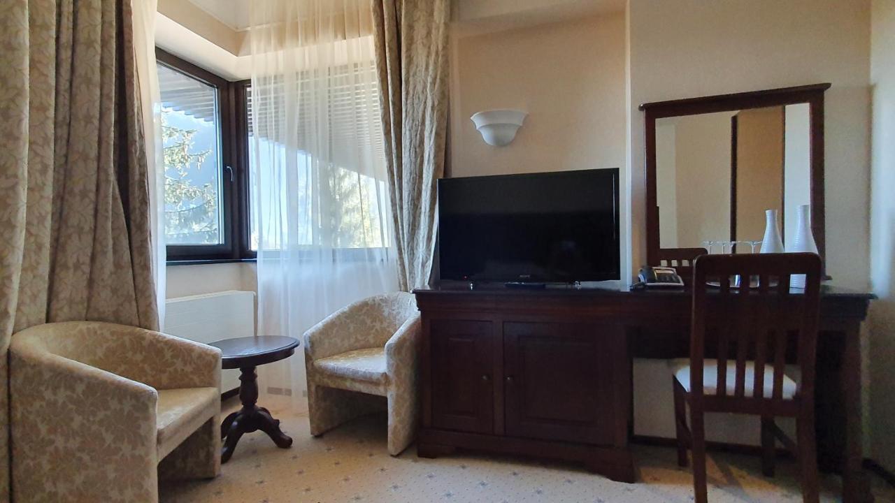 Apartament 2706 Alpin Resort, Etaj 7, โปยานาบราซอฟ ภายนอก รูปภาพ